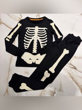 Kids Black Skeleton Pajama Set with Glow Bones